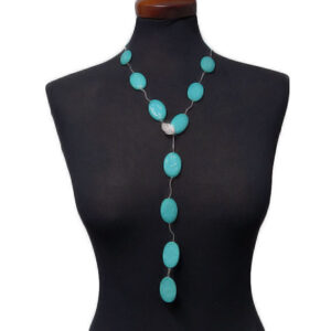 Collana Lunga Realizzata con Pietre in Conchiglia Tiffany Ovali Piatte con Chiusura Centrale Regolabile