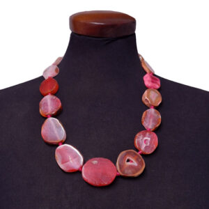 Collana Realizzata con Pietre in Agata Grezza Piatta sul Fucsia