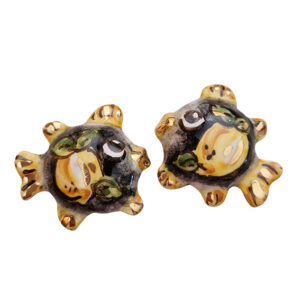 Ceramica di Caltagirone Pesce Palla Coppia Sfondo Nero con Limone Sfumato 35x38mm
