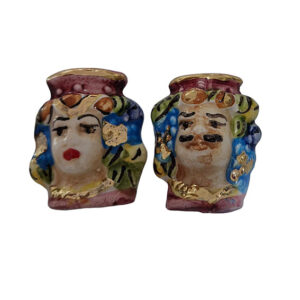 Ceramica di Caltagirone Teste di Mori su Sfondo Rosa Antico Foglia D’Oro 28x30mm (114)