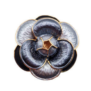 Spille in Ottone con Chiusura a Calamita Smaltate Fiore Grigio Fumo 45mm